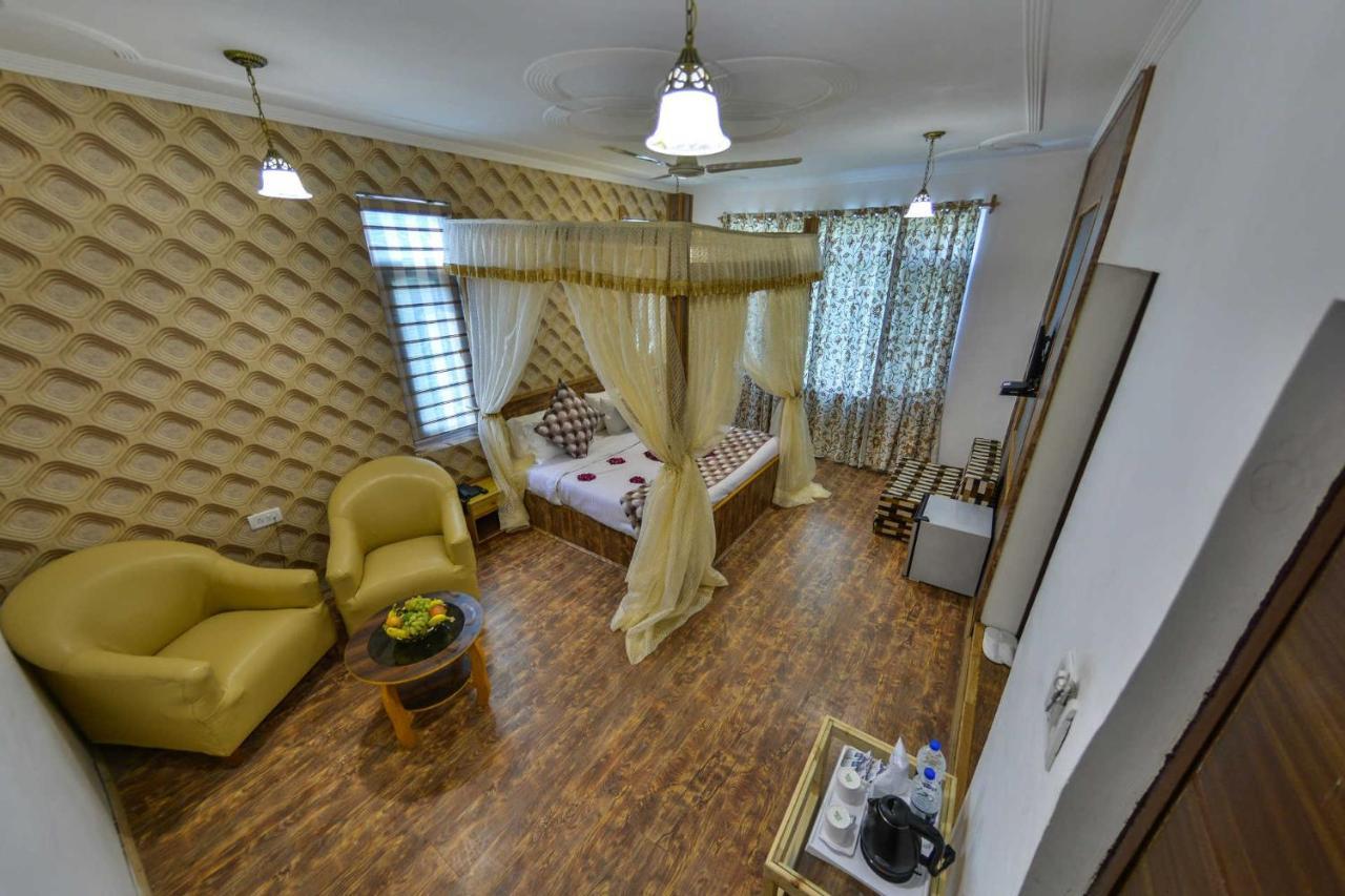 Hotel Pearl Continental Srīnagar 外观 照片